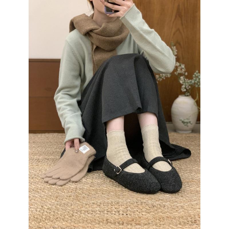 Happyfeeling retro velvet one-word with fluffy shoes women's 2025 Mary Jane single shoes warm cotton shoes