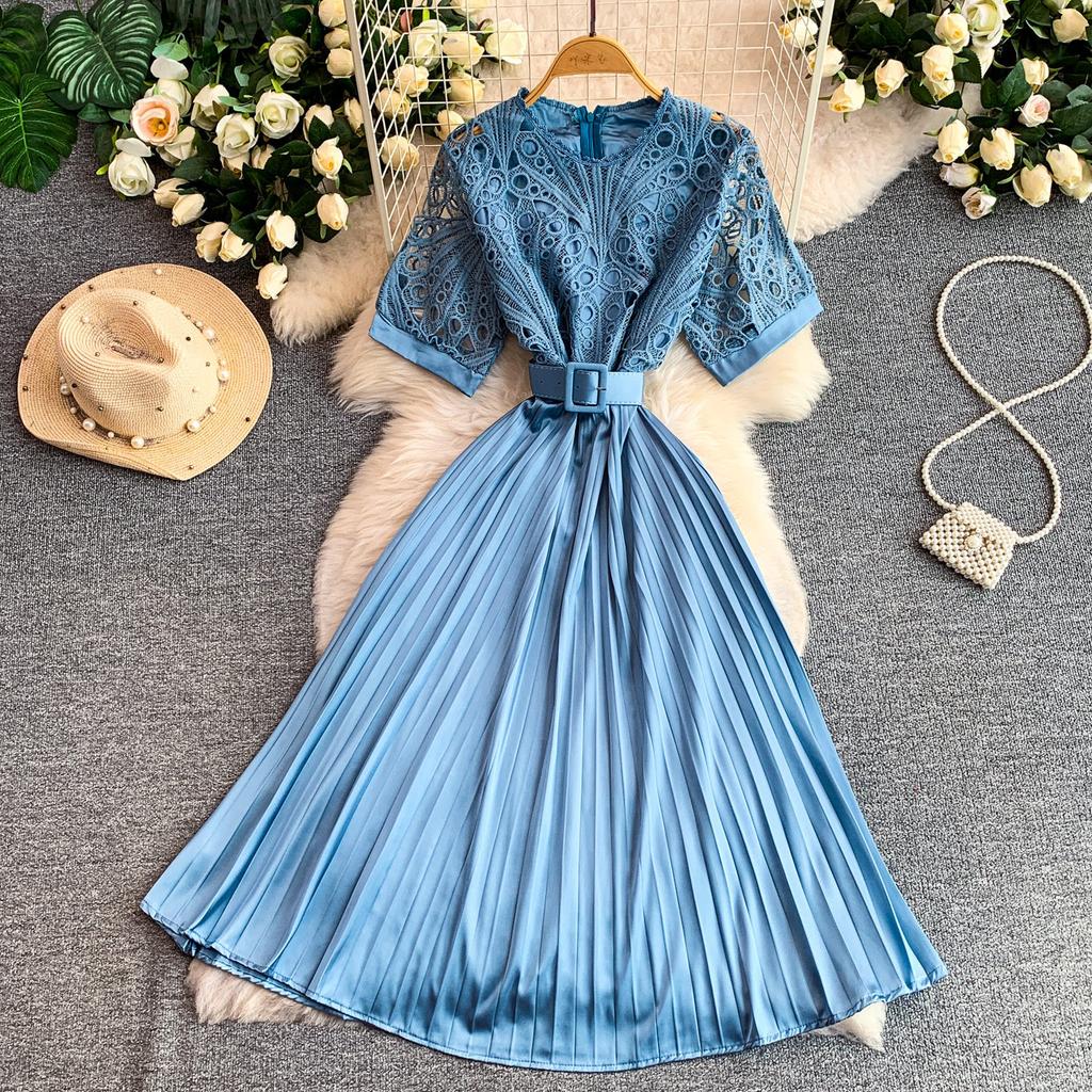 French gentle wind atmospheric elegant lace hollow round neck dress women's summer waist thin pleated dress