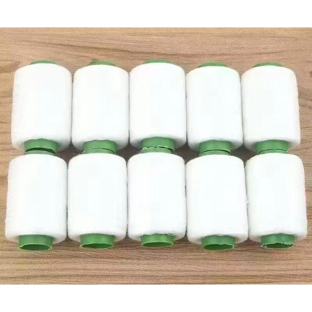 Nähgarn-Set: 10 Farben Nähmaschinengarn auf Spulen und 36 Spulen; Hochwertiger Faden für Overlock-Maschinen, geeignet für die meisten Maschinen