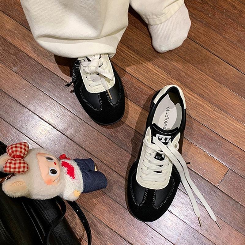 

Cowhide version of the new lace-up color matching round head versatile casual sports shoes women s leather board shoes increase height 42