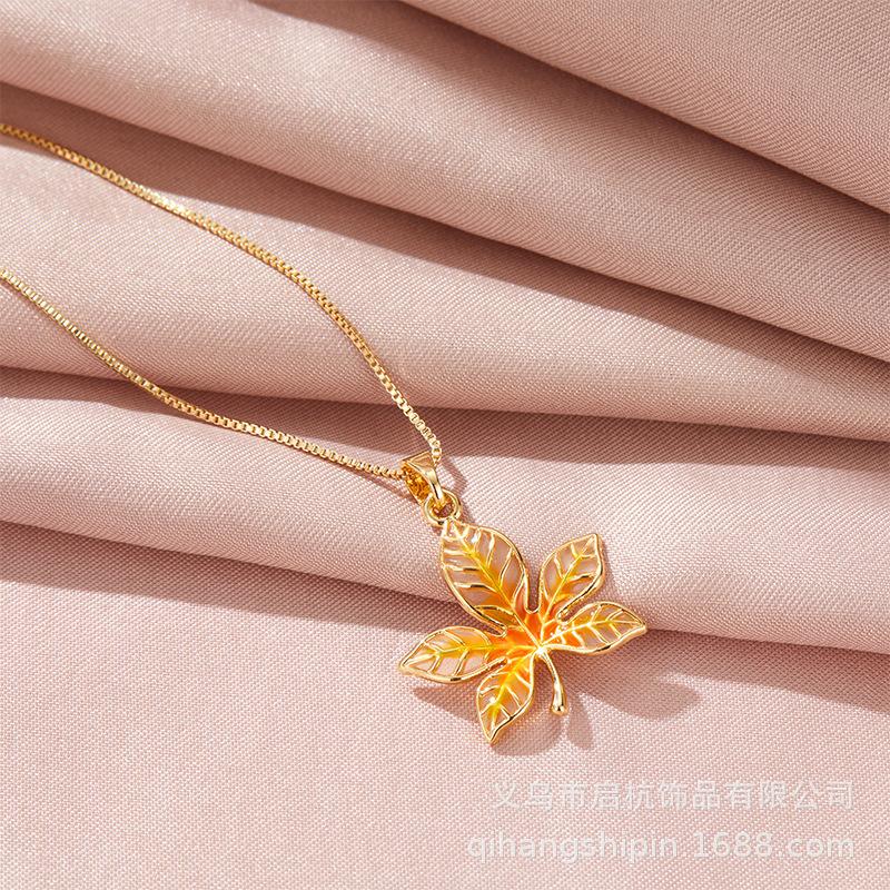 23 Design Maple Leaf Necklace Women'S Light Luxury Trend Clavicle Chain Same Accessories