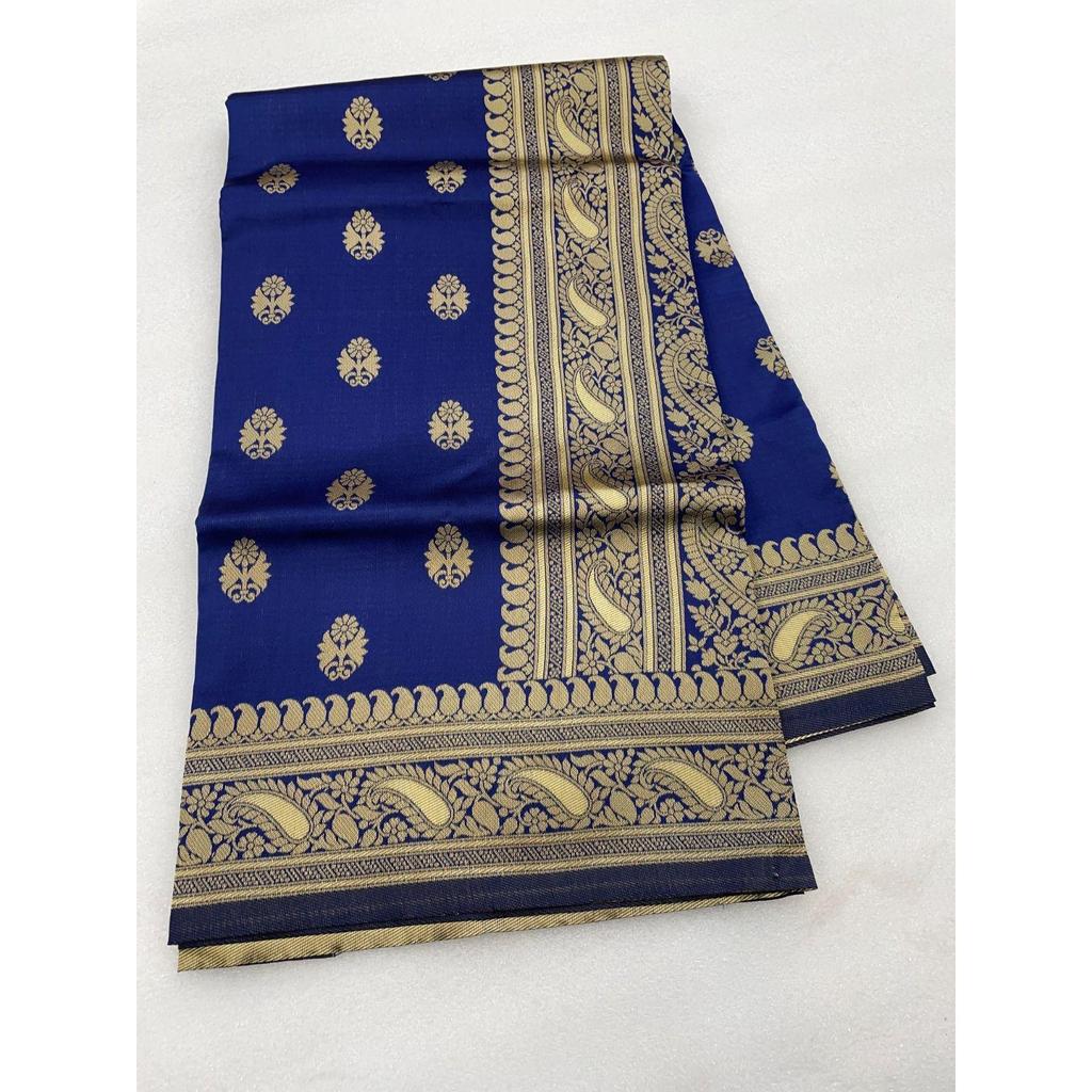 This Beautiful Saree Is Elegantly Decorated with Gorgeous Solid Jacquard Weave That Gives a Perfect Look To the Outfit.