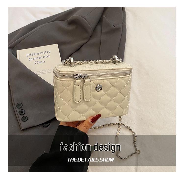 Elegant 2025 Argyle Chain Crossbody Bag for Women - Niche Fragrant Style, Compact Shoulder Design