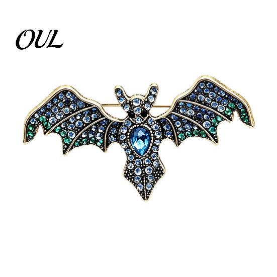Gothic Bat Brooch Pin Halloween Rhinestone Brooch, Retro Shaped Lapel Dark Aesthetic Clothing Decor Pin, Jewelry Accessory for Bags Scarves