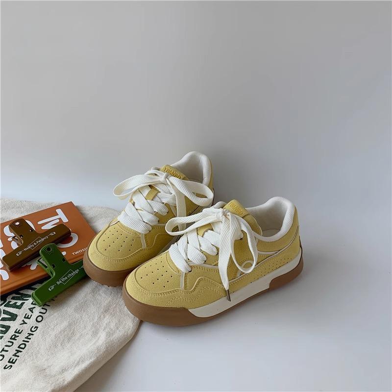 Korean versatile little white shoes women's models 2025 new spring popular casual board shoes platform and lightweight student women's shoes
