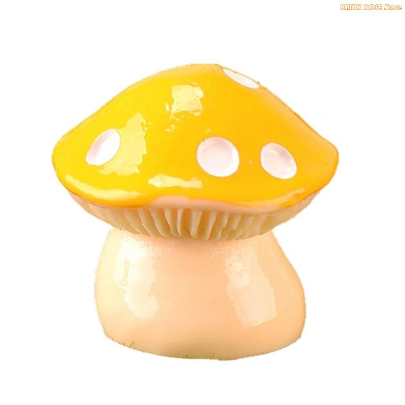K1AE Miniature Resin Mushroom Figurine Decorative Mini Sculpture for Home Garden Yard Lawn Decoration Accessories