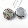 Metal Round Natural Flowers Pill Boxes Holder 3 Grids Medicine Case Small Portable Case Container Splitters