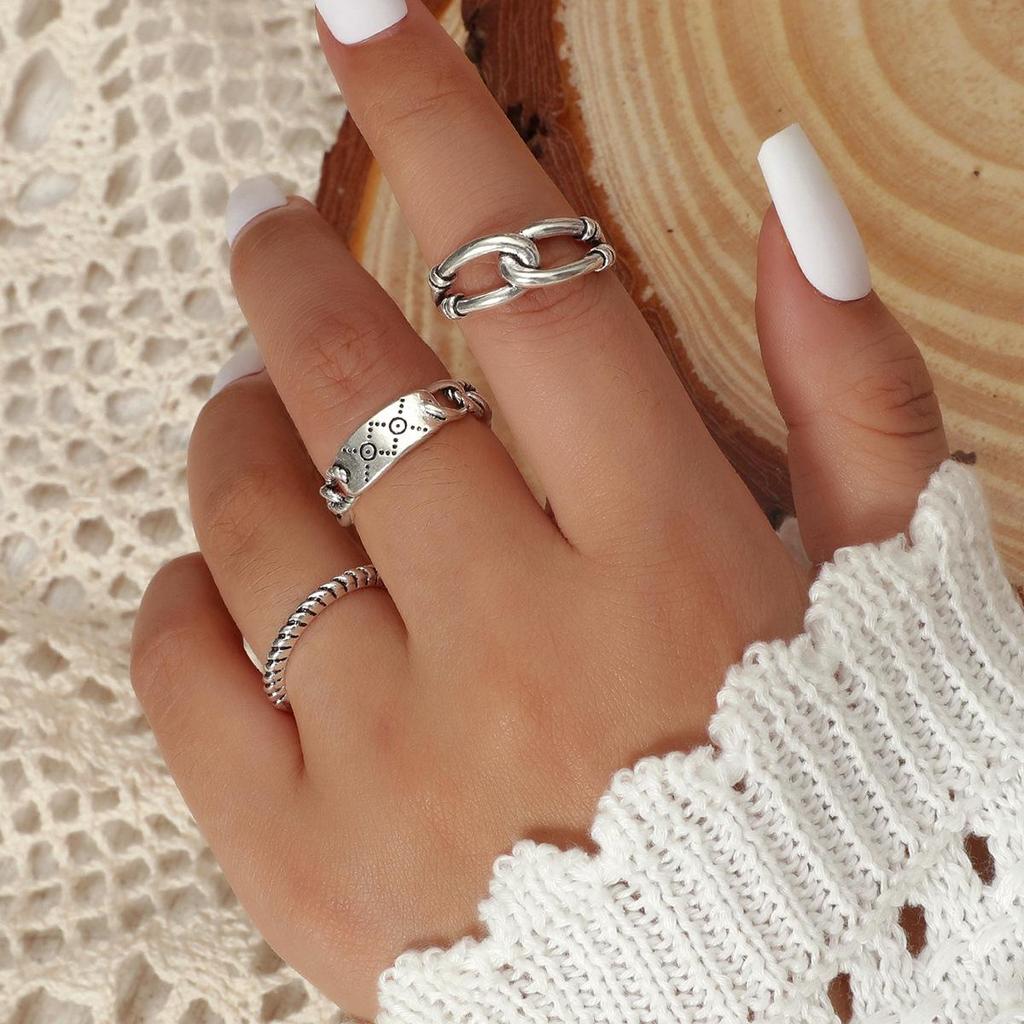 High-End Women's Fashion Irregular Pleated Texture Open Finger Ring Set