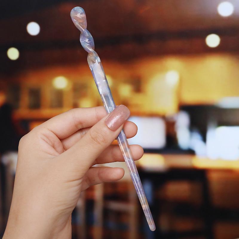 Elegant Twisted Acetate Hairpin: Ancient Style Bun Accessory