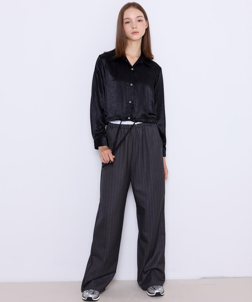 MANAVIS7 Crop Blouse [Black]