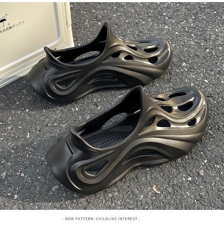 Men Slippers Fashion Outdoor Non Slip Soft Sandals Women Breathable Casual Beach Shoes Light and Comfortable Slides