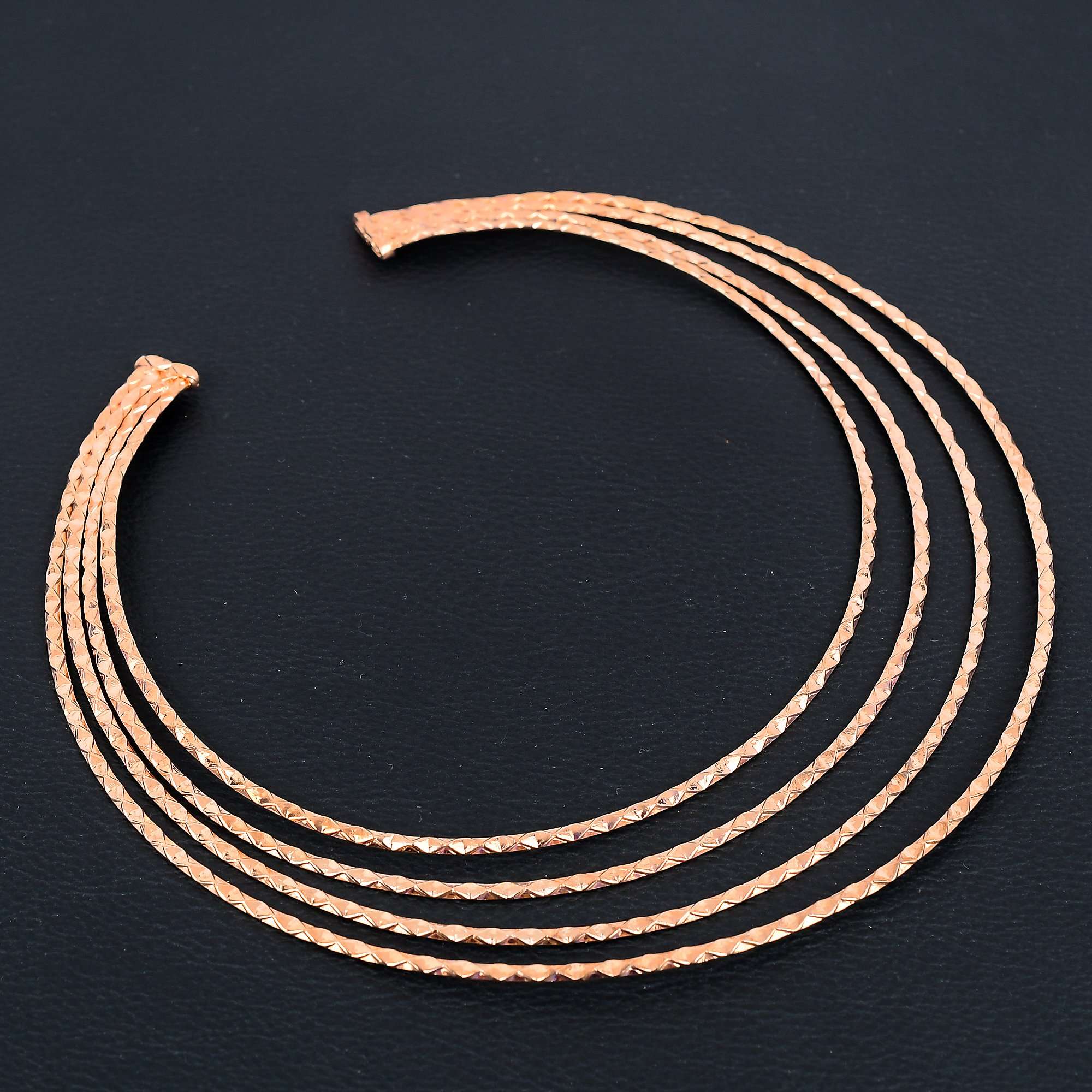 

Длинное ожерелье из кованой чистой меди с маленькими и большими круглыми овальными звеньями, минималистские украшения, медные украшения ручной работы для нее/него