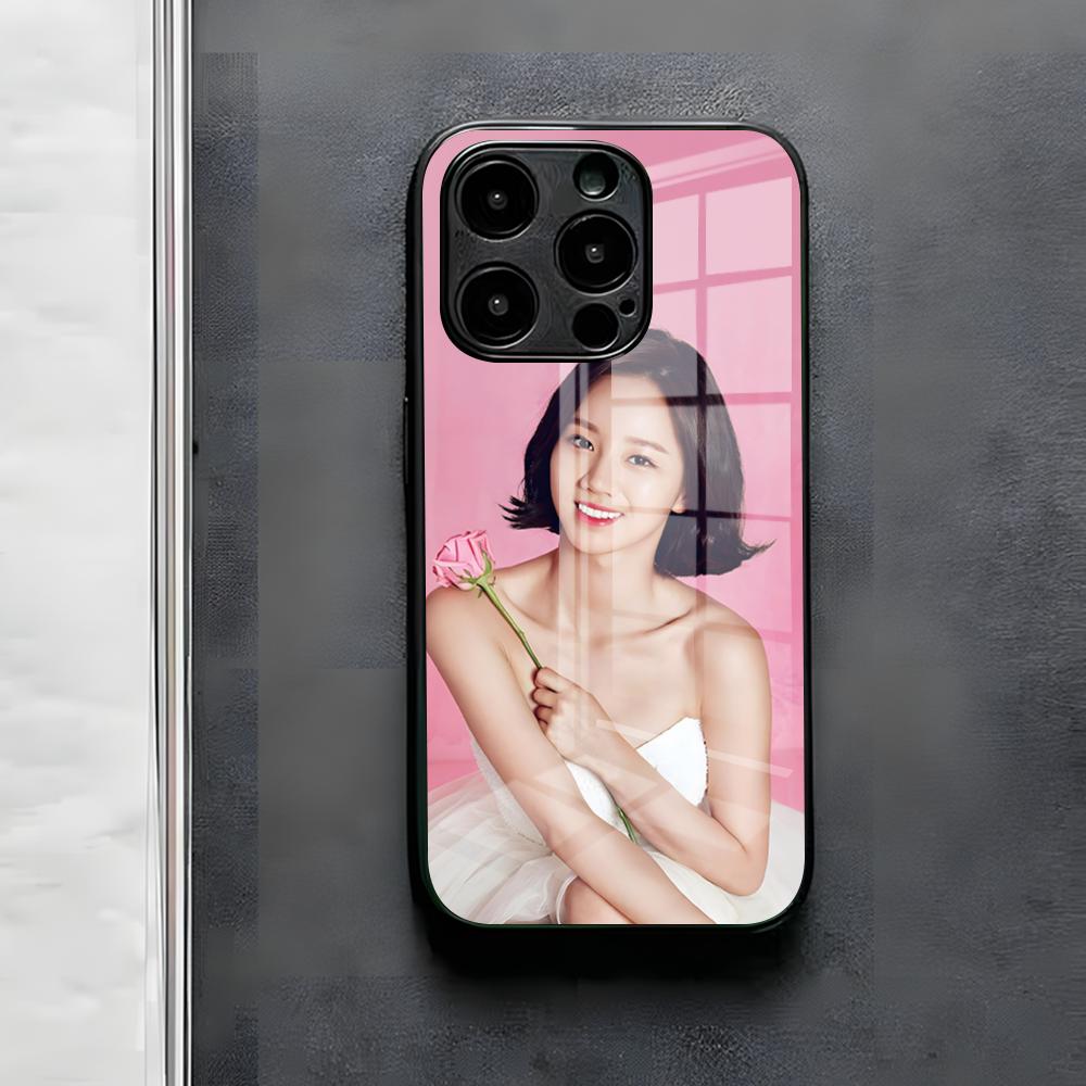 Singer L-Lee Hyeri Phone Case For IPhone 17 Air 16 E Pro Max 15 14 13 Mini 12 Pro 11 Max Plus Black Glass Cover