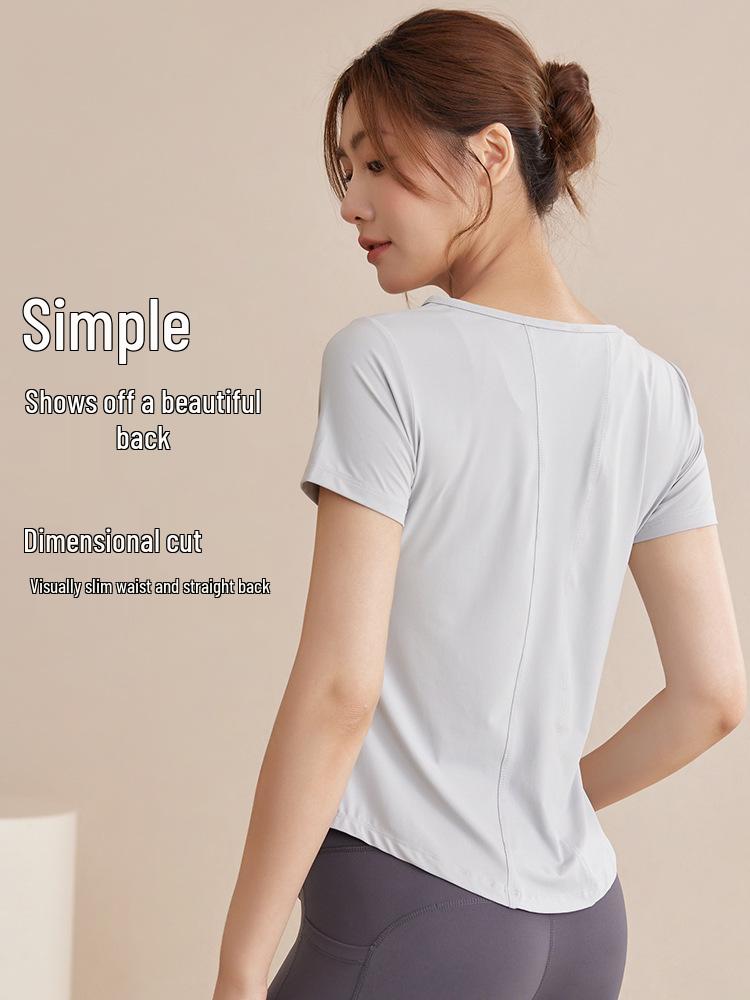 Plus Size Women's Quick-Dry Yoga Top - Short Sleeve, Slimming, Loose Fit for Running & Fitness