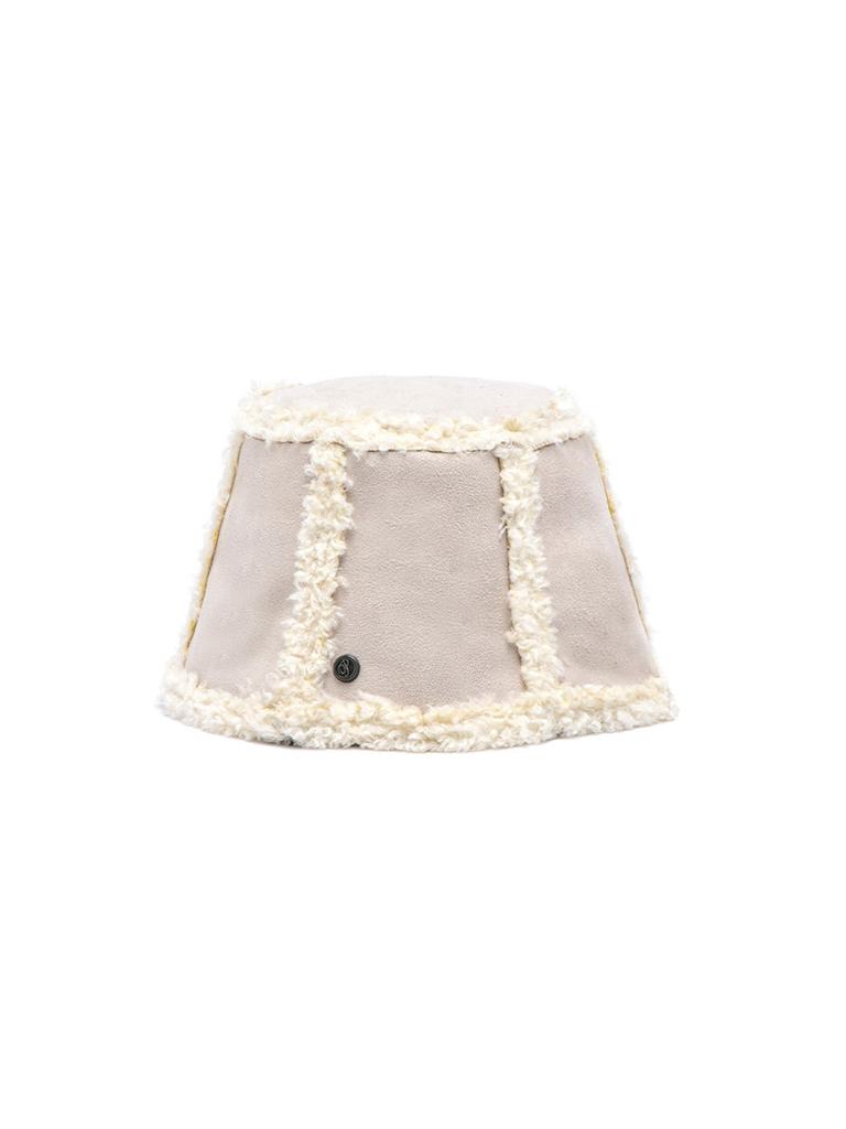Poejidam Shearling Reversible Bucket Hat In Ivory