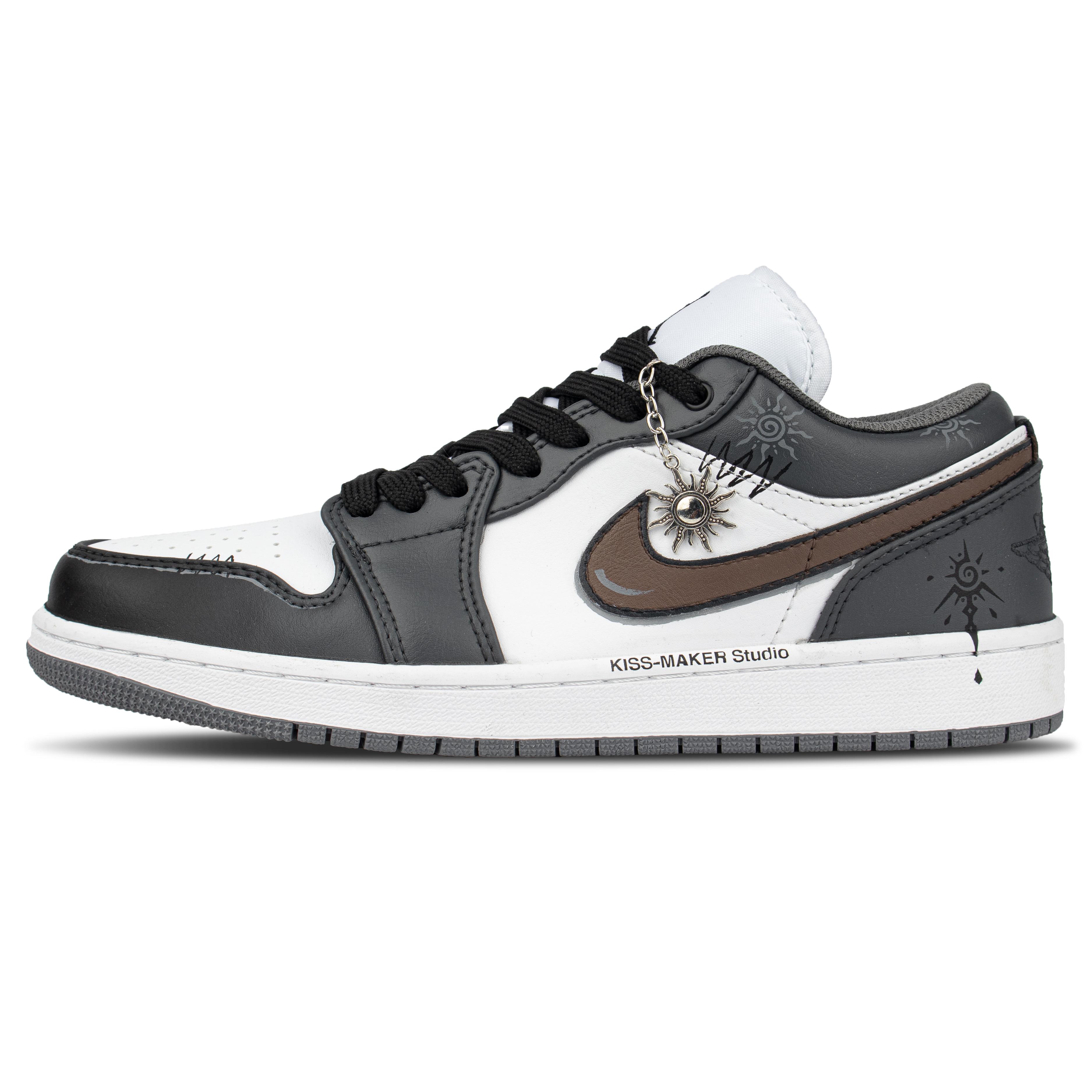 

Jordan Air Jordan 1 Synthetic Leather Versatile Height Increasing Low top Vintage Basketball Shoes Unisex Black 553558-152(Team731-) 43