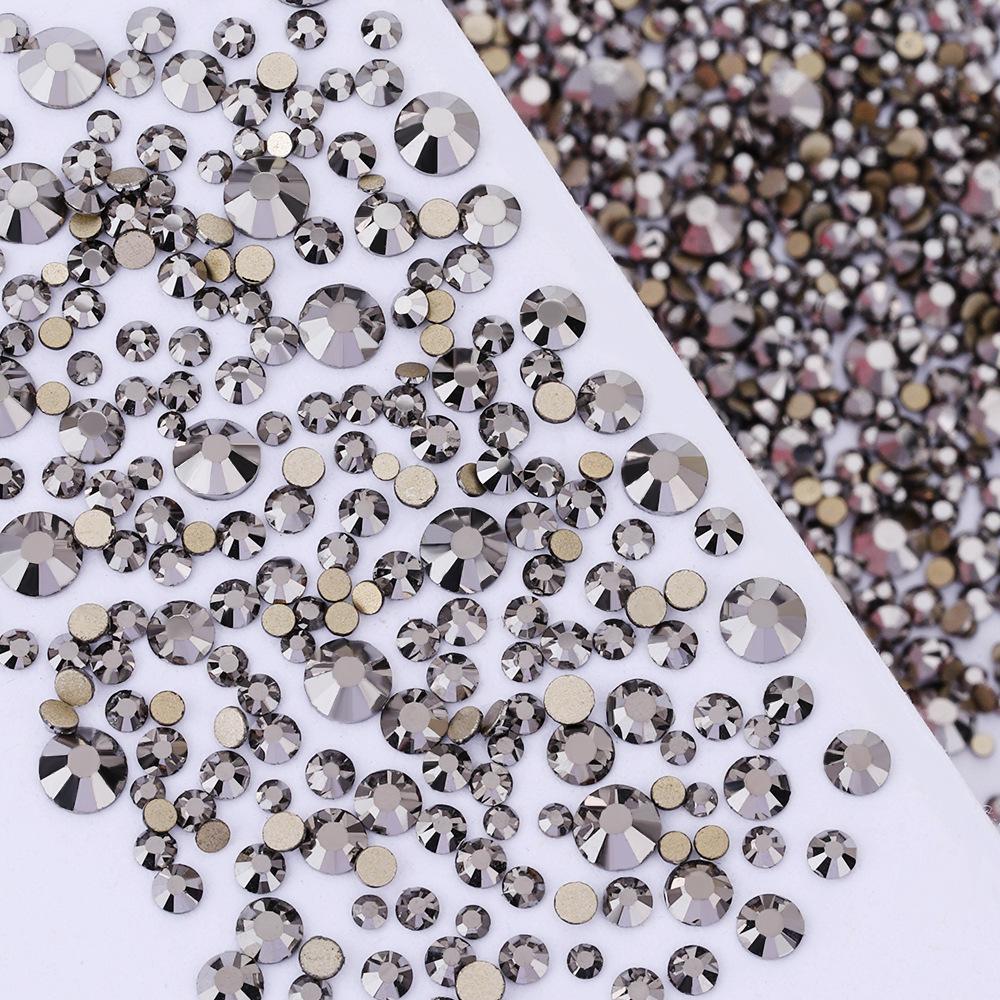 Pujiang Nail Art Strass Goldener Boden Gemischte Größe Flachboden Diamant Ungefähr 1440 Glas Aufkleber Diamanten Farbige Kleine Runde Diamanten