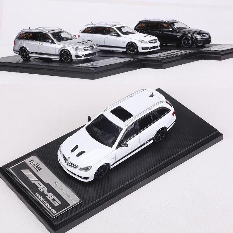 

Пламя 1:64 Модель автомобиля из сплава Mercedes-Benz AMG C63 Универсал белый