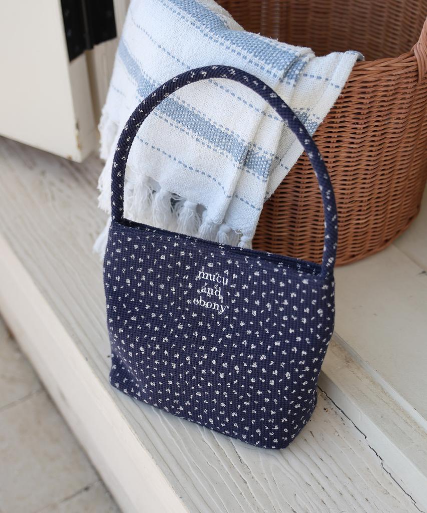 Mucu And Ebony Nearest Bag _ Flower Navy