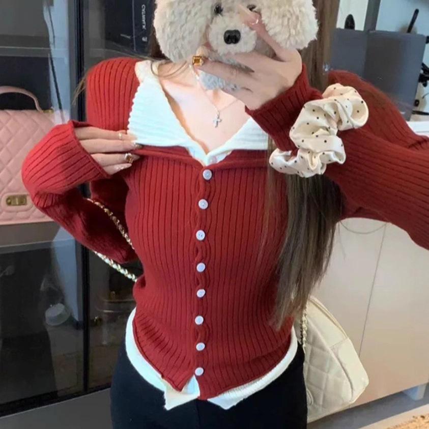 Two Fake V-neck Knitted Cardigans for Women's Autumn and Winter Are Unique and Slimming. Pair Them with A Short Top