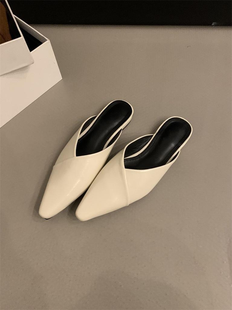 2025 Spring and Summer New Fashionable Pointed Toe Bag Head Slippers Single Shoes Retro Versatile Flat Half Slippers Sandals Women