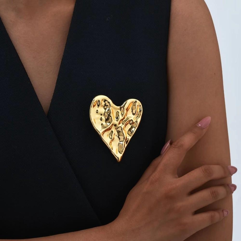 Gold Silver Color Heart Shape Brooch Minimalist Metal Enamel Heart Pins  for Fashion Jewelry Gift