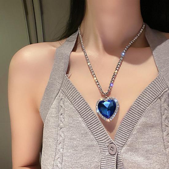 Lady Necklace Exquisite Big Rhinstone Shiny Ocean Heart Long-lasting Lady Party Pendant Neck Jewelry