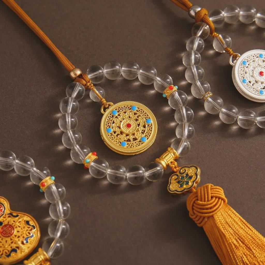 Slitinový přívěsek v čínském stylu s galvanickým pokovením pro auto s dutým designem starověkého kompasu