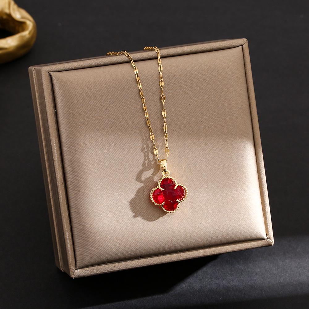 Elegant Gold-Plated Chinese-Style Four-Leaf Clover Necklace with Imitation Hetian Jade Pendant for Women