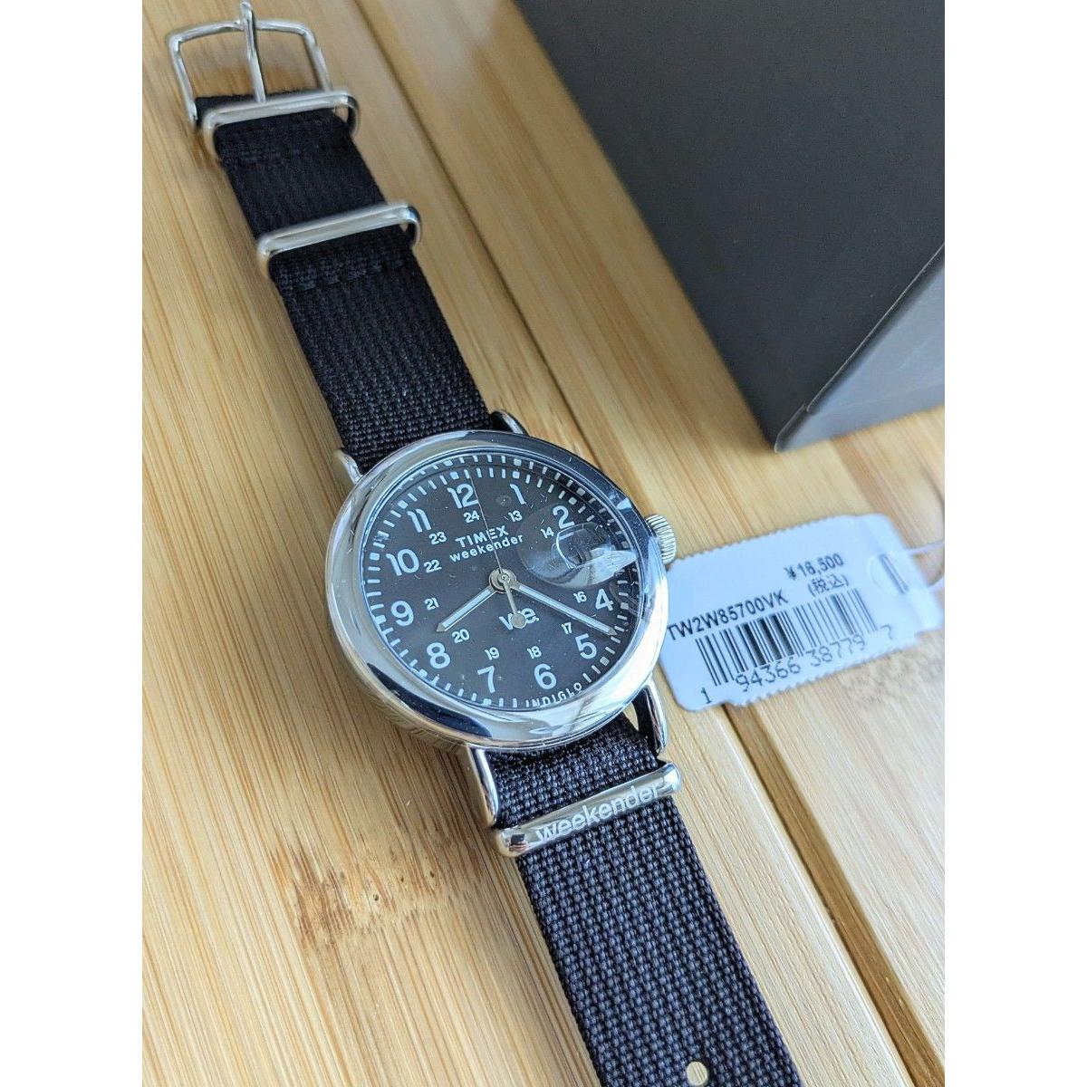 New and unused TIMEX Weekender 37mm wristwatch TX-TW2W85700 Military watch Military watch