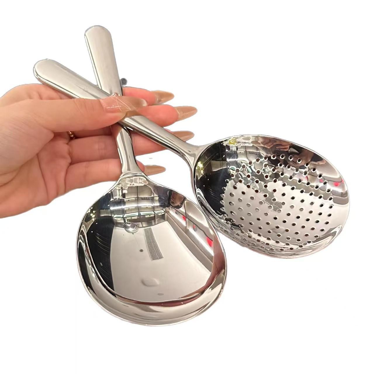 

Stainless Steel Soup Ladle with Drain Holes – Durable Serving Spoon for Rice, Broth & Daily Kitchen Use