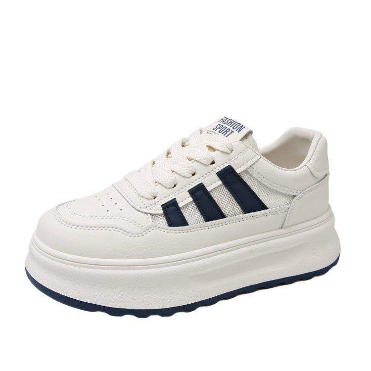 Popular Little White Women's Shoes Women's 2025 Autumn New Versatile Casual Board Shoes Autumn Super Fire Breathable Platform Shoes