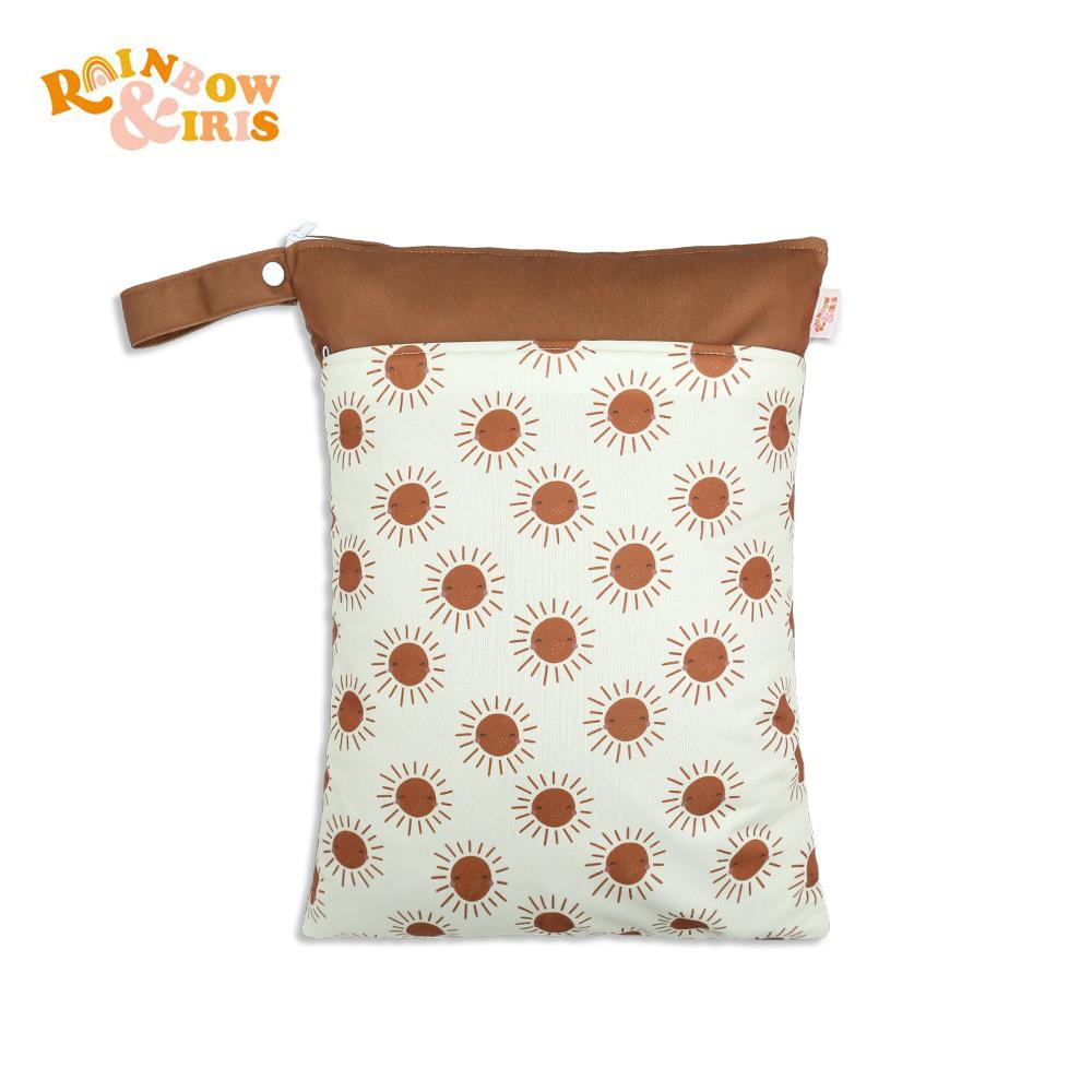 Waterproof Reusable Cloth Bag with Zipper Pocket and Handle - Fashionable Sun Burst Design, Suitable for Beaches, Swimming Pools, Gyms, Yoga