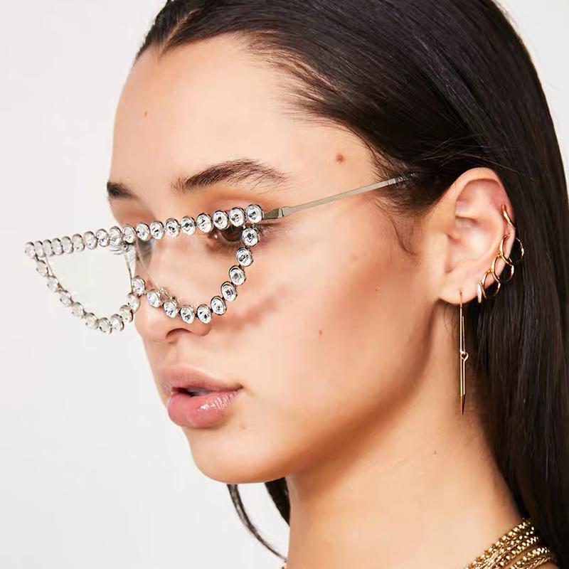 Fashion Brand Luxury Designer Diamond Sunglasses Women Rhinestone Cat Eye Shades Glasses Outdoor Trendy Vintage Sunglasses