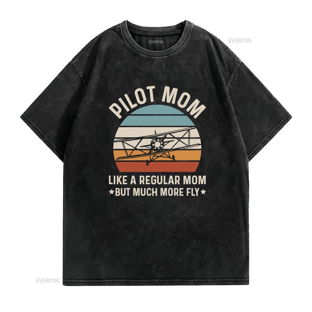 Airplane Captain Design for a Pilot Mom T Shirt vintage Washed Unisex designer clothes Top For Everyday Wear graphic Stylish