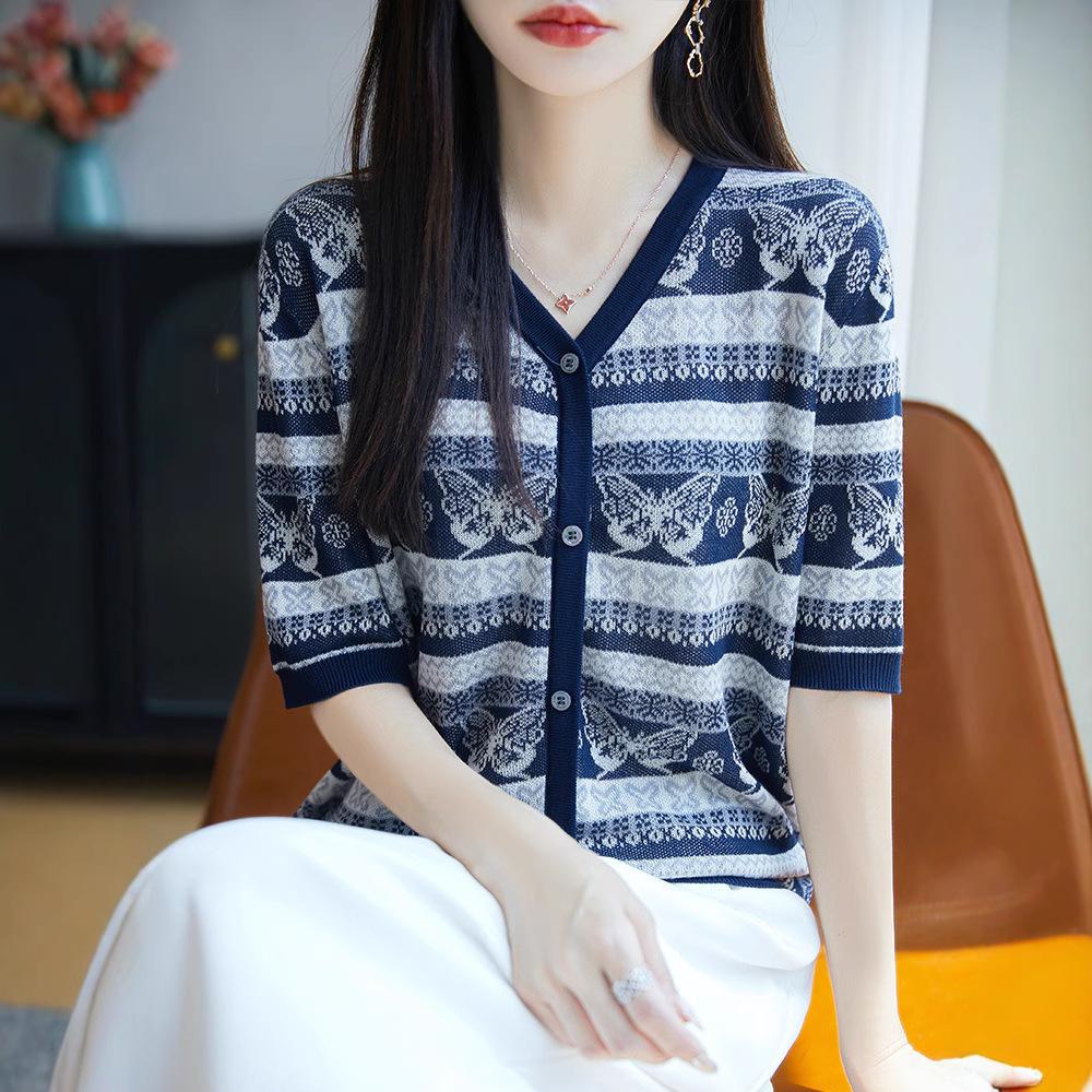 The New Summer Small Blouse T-shirt Is A Versatile Jacquard Knitted Half-sleeve Cardigan for Women