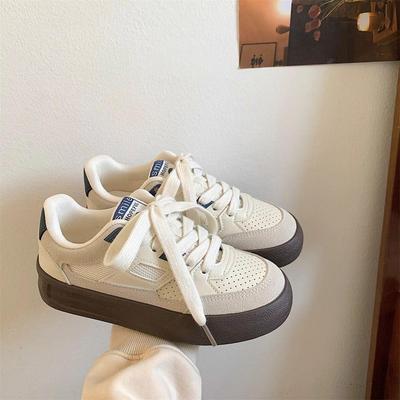 Dámská obuv – Tenisky