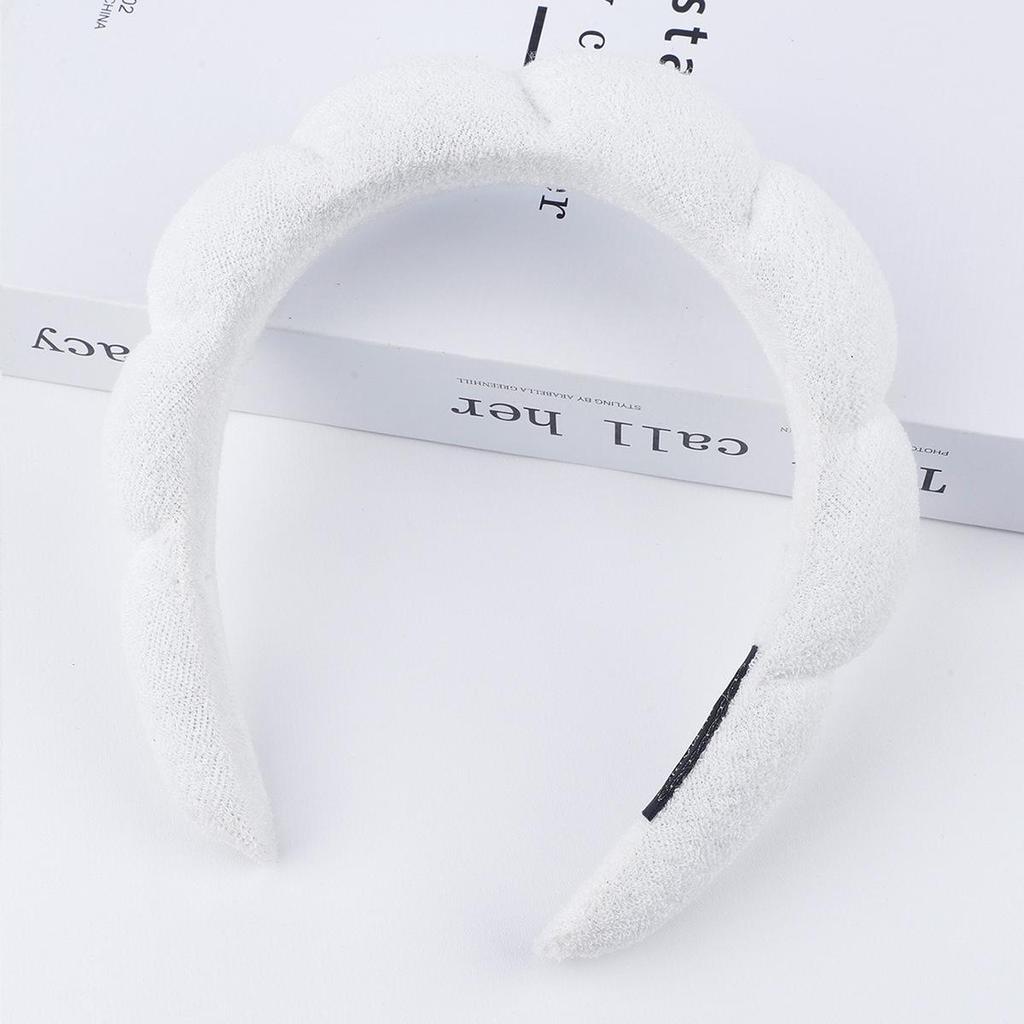 Non-slip Velvet Headband for Makeup Removal and Face Wash