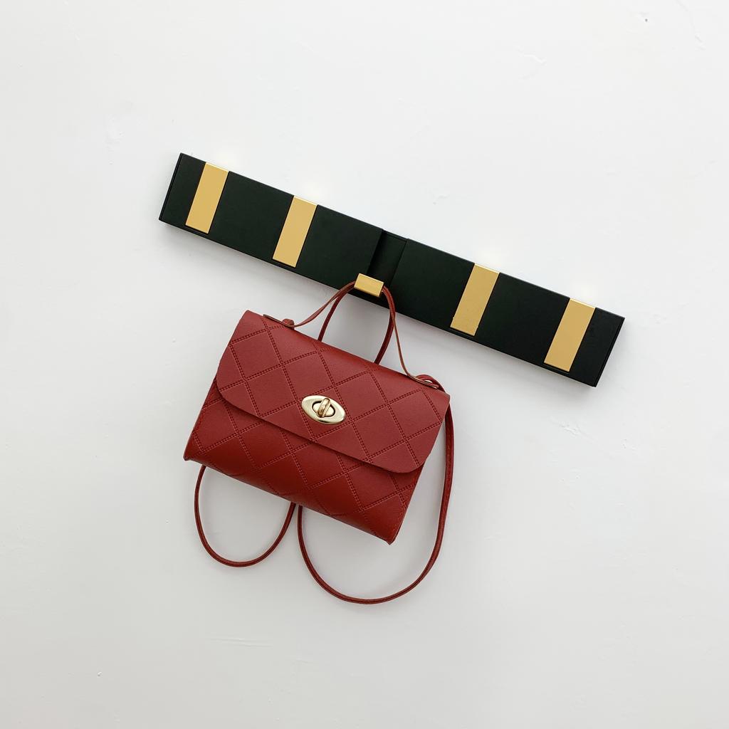 1pc Fashion Embossed Crossbody Bag for Small Square Synthetic Leather Purse with Golden-Tone Clasp Closure,Compact Everyday Bag for Essential