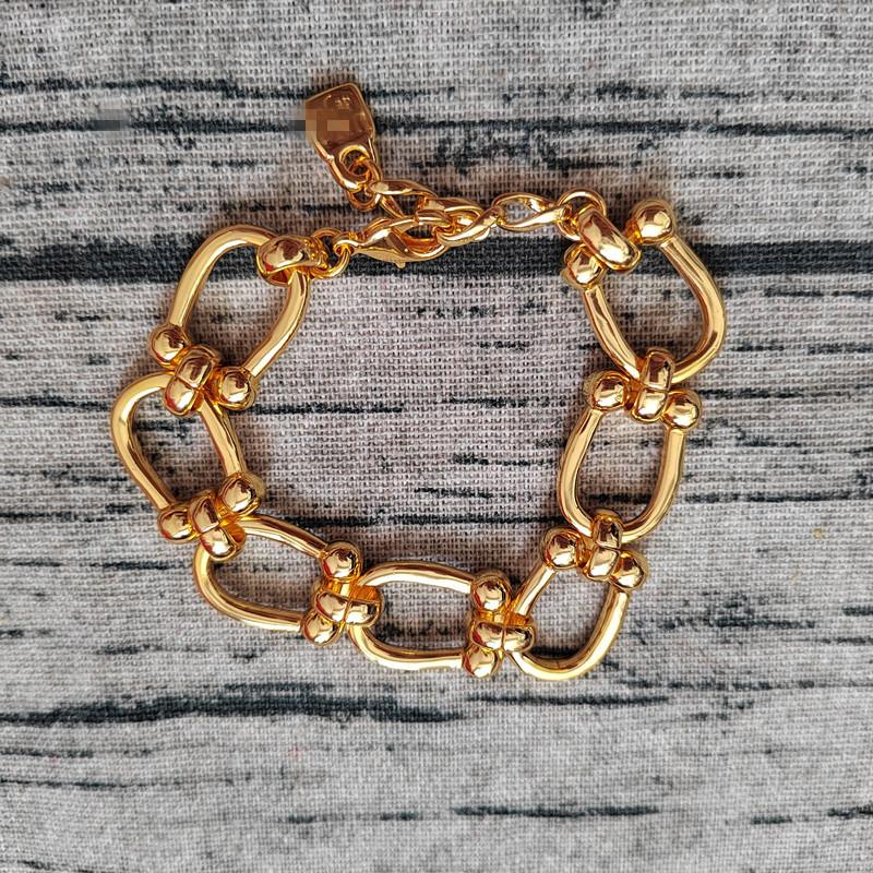 U Horseshoe Buckle Chain Bracelet Necklace Light Luxury Niche E-commerce Jewelry