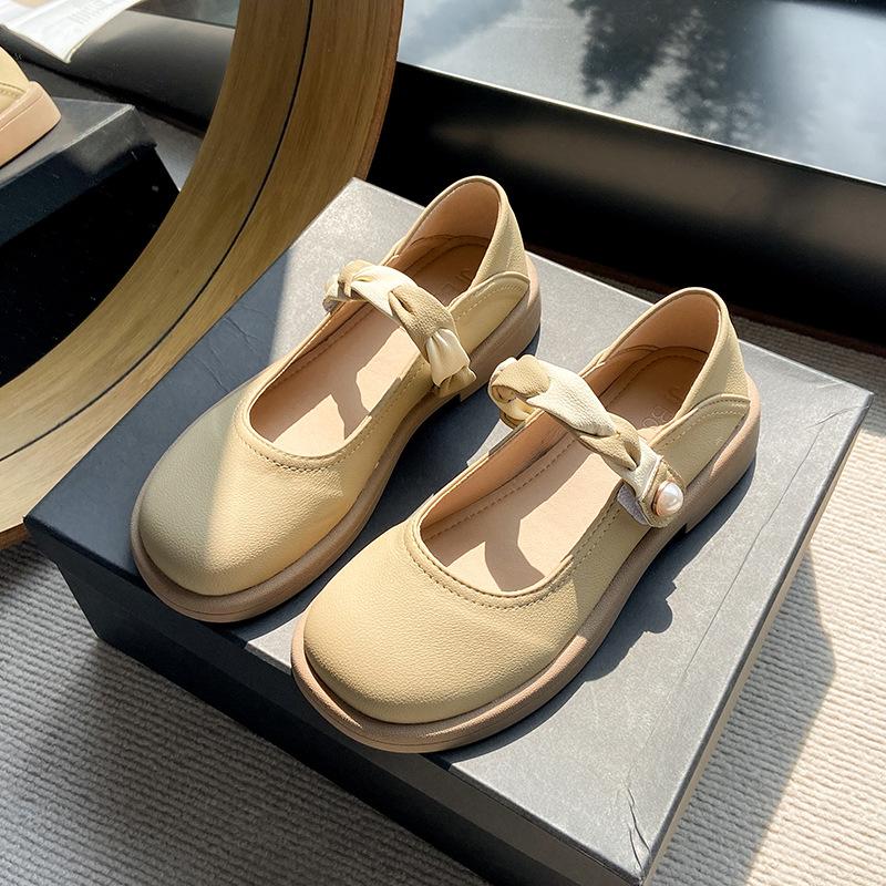 

French shallow mouth Mary Jane single shoes women s 2025 spring new with skirt college British style high heel small leather shoes 40 абрикосовый