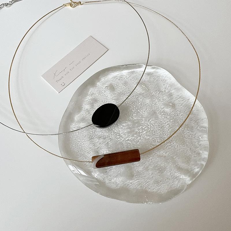 Niche Design Sense Resin Fine Metal Collar Women'S High Sense Retro Personality Simple Versatile Temperament Fashion Necklace