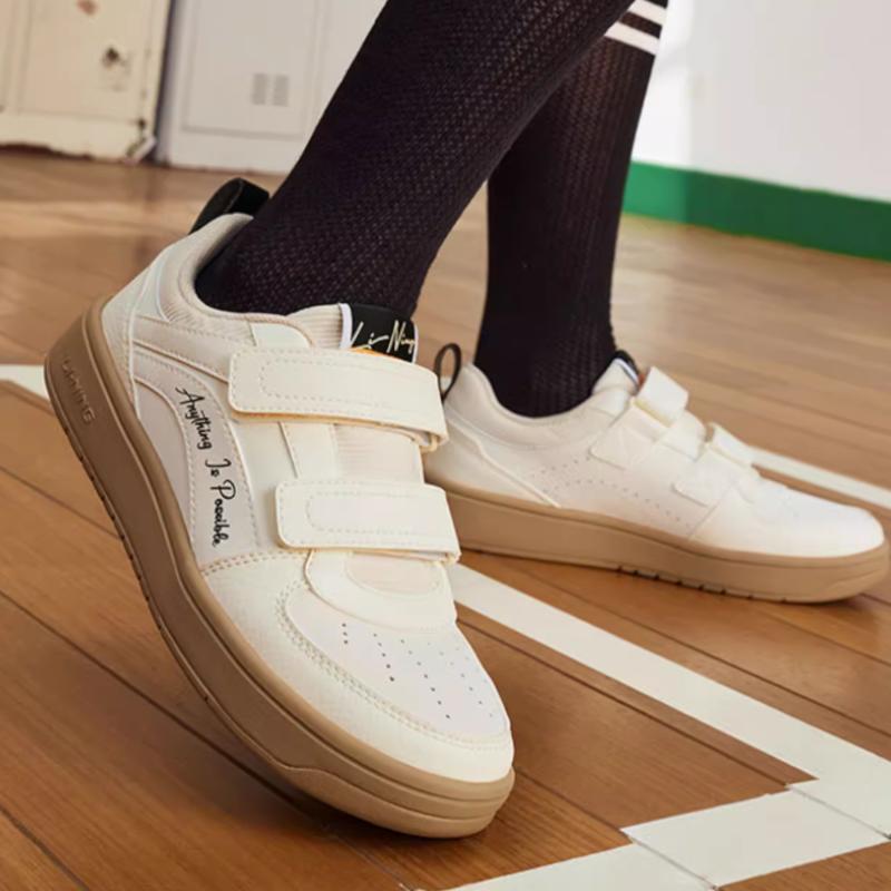 Li Ning Kids Sports Lifestyle Series Synthetic Leather Casual Durable Low-Top Kids Skate Shoes Kids Sneakers Off-White YKCU080-13