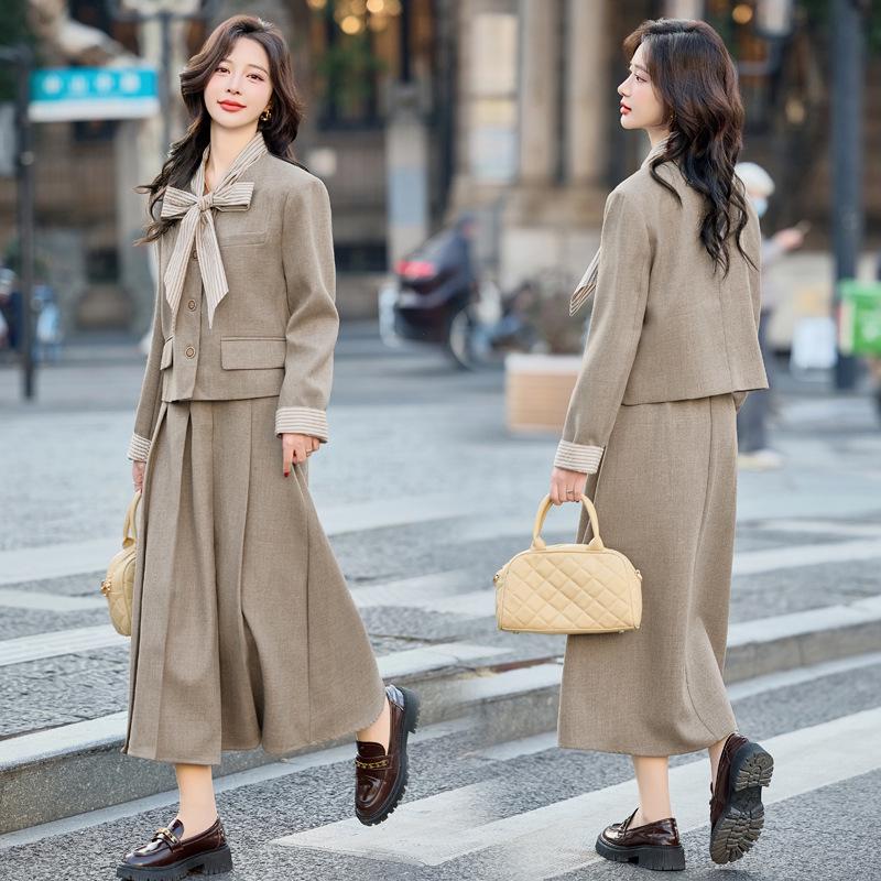 

Весна 2025 Двубортный жакет с бантом и юбка, комплект из двух предметов M (90-110 lbs)