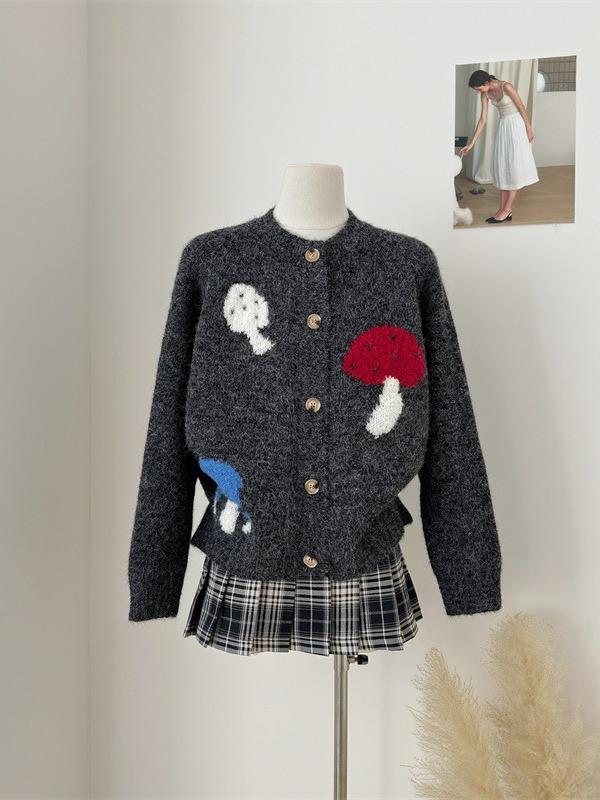 Autumn/Winter Cute Cartoon Mushroom Knit Cardigan – Age-Reducing, Soft & Cozy, Loose Long Sleeve Women's Sweater Coat.