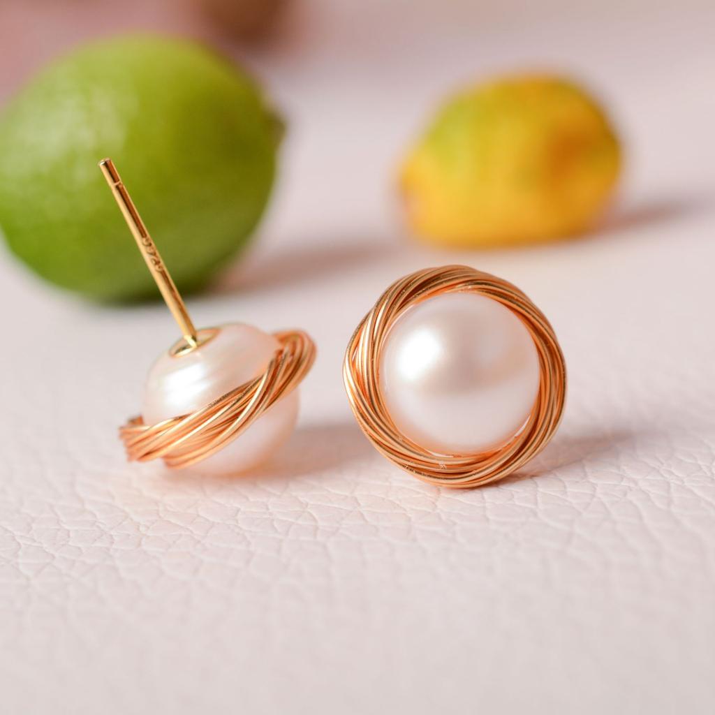Hand-woven stud earrings silver needle retro earrings simple niche high-end sense natural freshwater pearl earrings women's summer