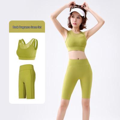 Abiti e completi – Abbigliamento sportivo