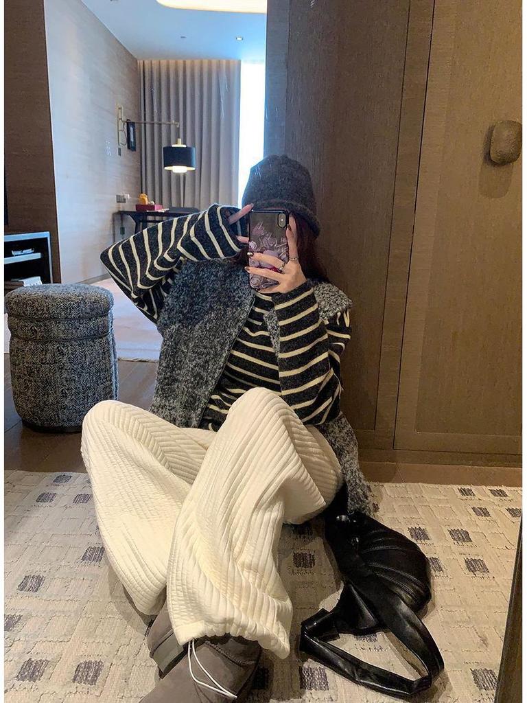 White Quilted Vertical Stripe Wide-Leg Drawstring Pants