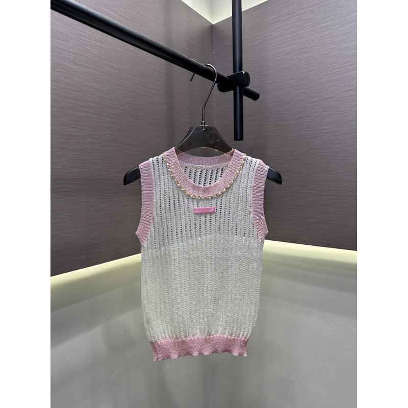 European Chic Hollow Knit Vest - Slimming, Flattering Short Top (2026 Summer Collection)