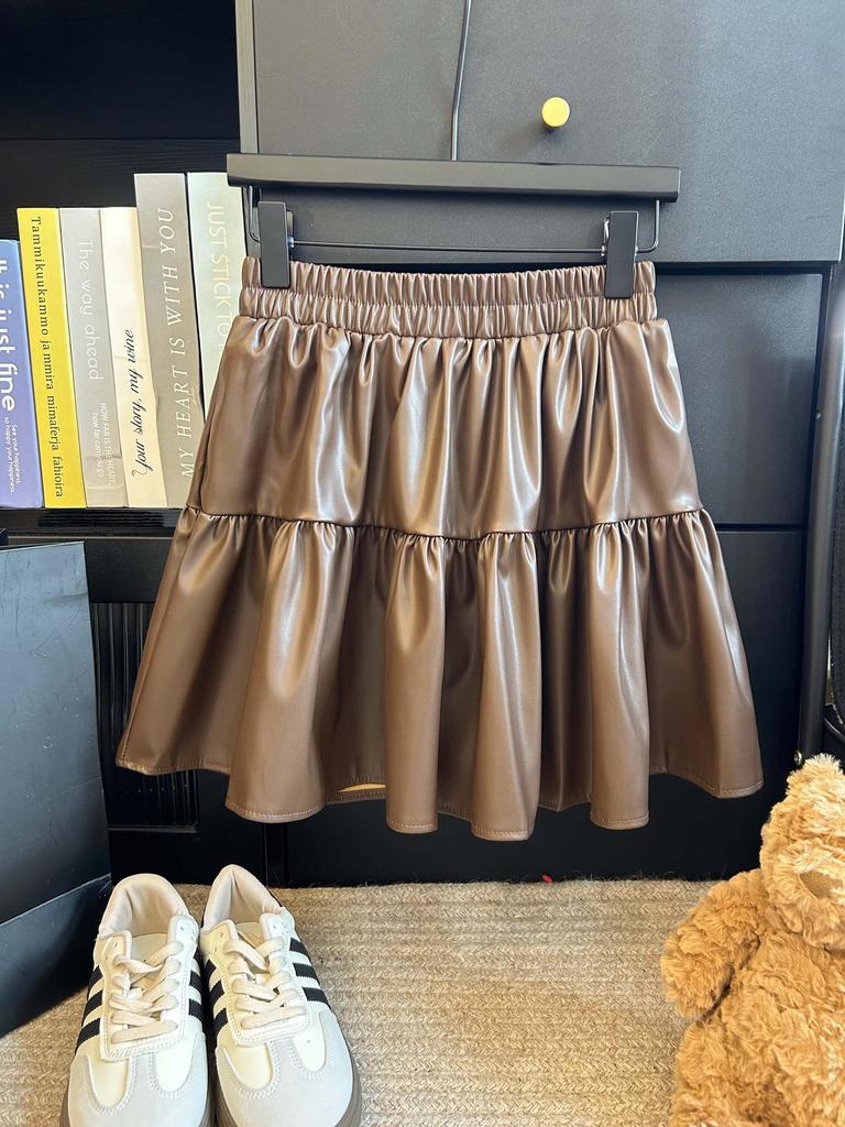 Retro Korean High-Waist Leather A-Line Mini Skirt - Petite, Slimming, Pleated Design for Autumn